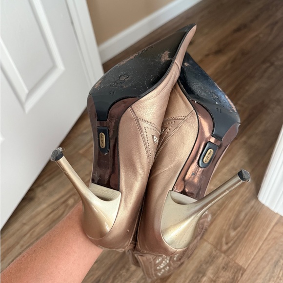 Aldo Metallic Champagne Embellished Heeled Boots size 41 ( pls read description) - Picture 5 of 8